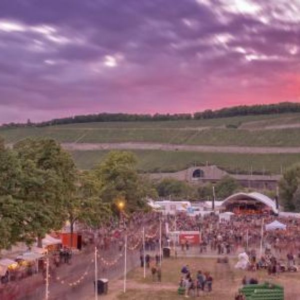 Umsonst & Draussen <b style=