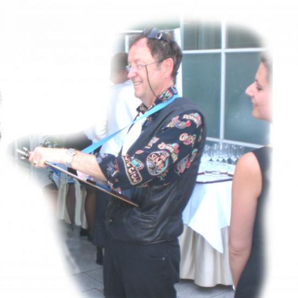 Schnellzeichner Karikaturist FLORIS - Andreas Floris