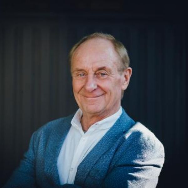 Solo-Künstler - Manfred Tamm