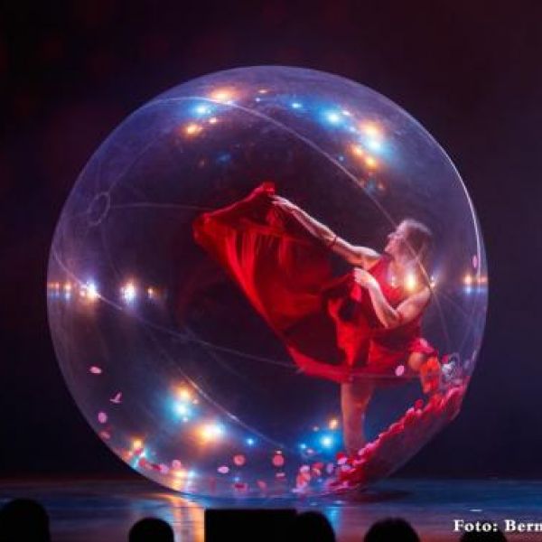 Spheric E-Motion - Emilie Bajard