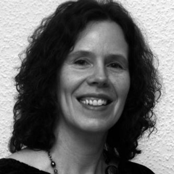 Schriftstellerin und Biologin - Jutta Over