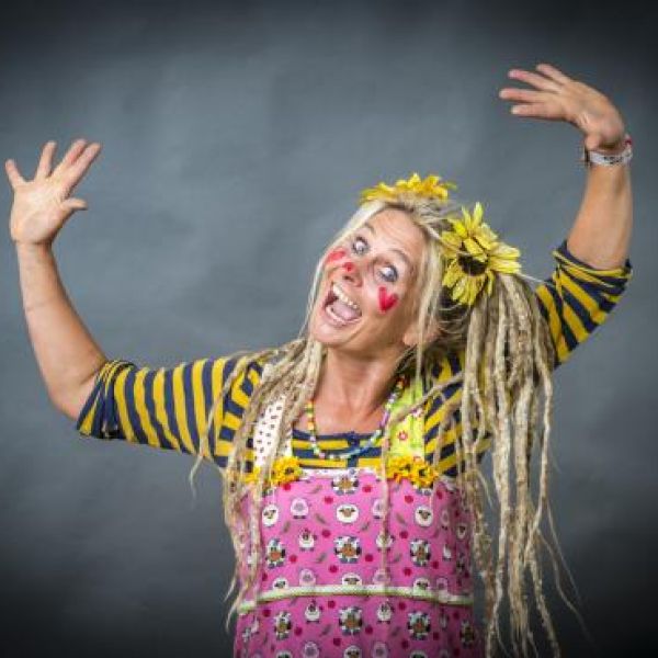 Zauberin Zauber-Mitlach-Theater für Kinder - Monique SONNENSCHEIN