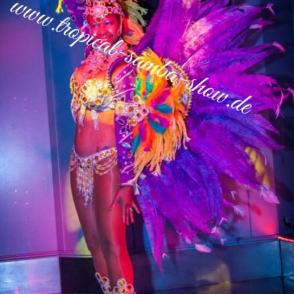 Tropical Samba Show - Agueda Oswald