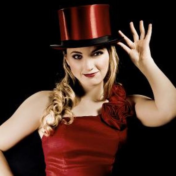 Miss Edith - Zauberkunst, Artistik, Seifenblasen - Edith Ruprecht